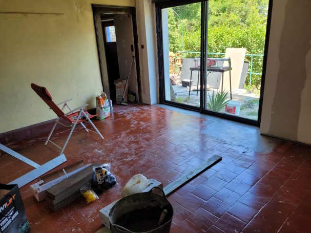POSE DU CARRELAGE AVANT